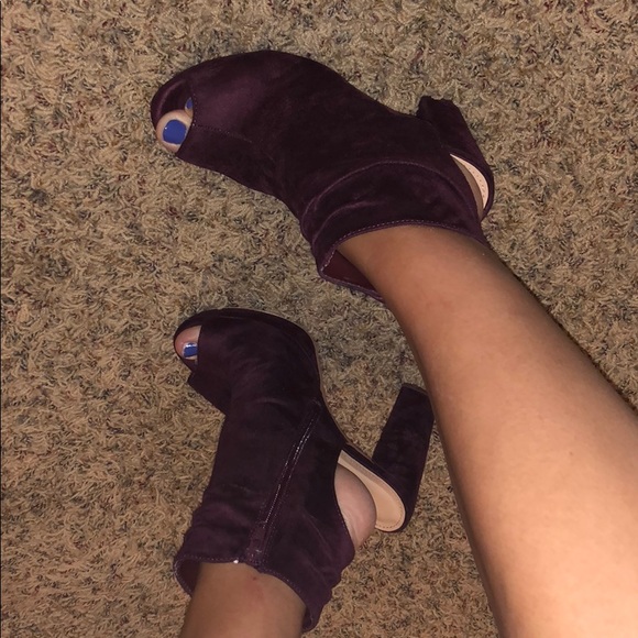 Heels - Picture 2 of 6